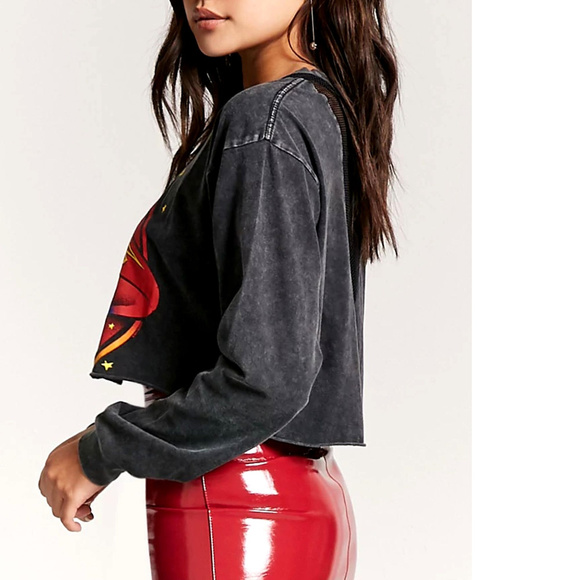 Boston Logo metal rock Raw Cut Official Crop Tee S M NWT - Picture 4 of 4